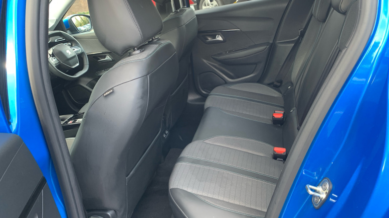 Peugeot 208 1.2 PureTech 100 Allure Premium 5dr Petrol Hatchback